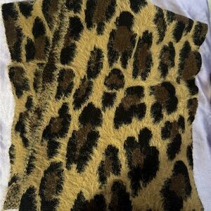 Leopard Print Faux Fur Fabric scarf